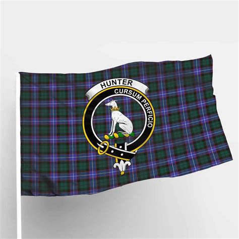 Scottish Hunter Clan Crest Tartan Flag Parade