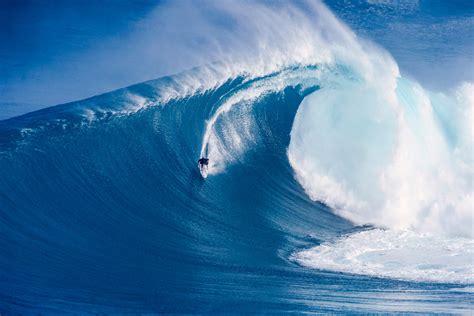 The Biggest Waves Ever Surfed Is Terrifying Page Biggestverse