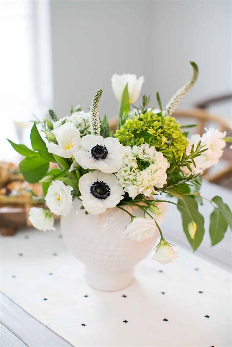 Modern Flower Vase Arrangements 20 Best Wedding Flower Centerpiece