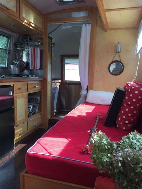 Caravels were only made from 1965 to 1969 acquired from richard rawlings of gas monkey garage who bought this airstream during the filming of garage. 1966 Airstream Caravel 17 - California (With images ...