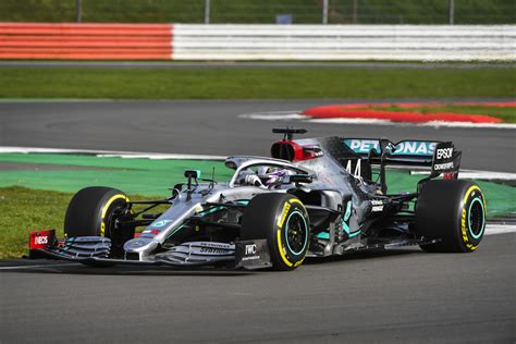 Mercedes Amg Petronas F1 Con Nuevo Diseño Y Color Carnews