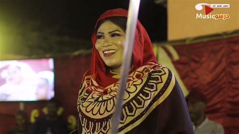 وحرص على حضور حفل عيد الميلاد الفنان سمير صبري والمطرب وسام، وعدد من الأصدقاء. اغنية الهجروك عليا الفنانة زينب السلمة / Ø§ØºÙ†ÙŠØ© Ø§Ù„Ù ...
