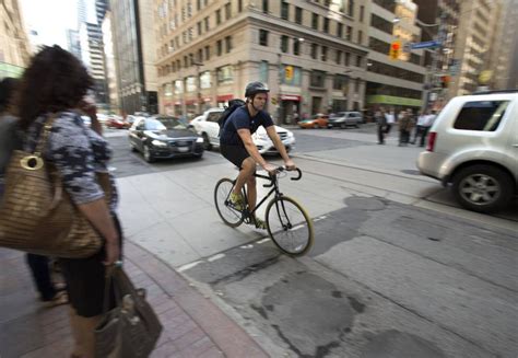 Ontario Drivers To Face Higher Set Fines For Distracted Offences Dooring Cyclists The Globe