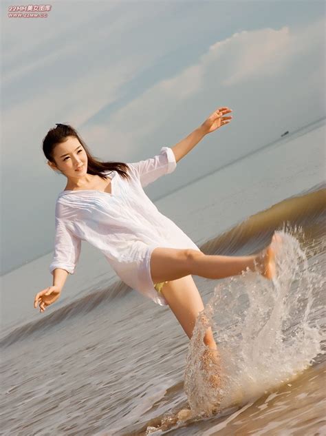 cute chinese girl sexy on the beach on page 2 milmon sexy picpost