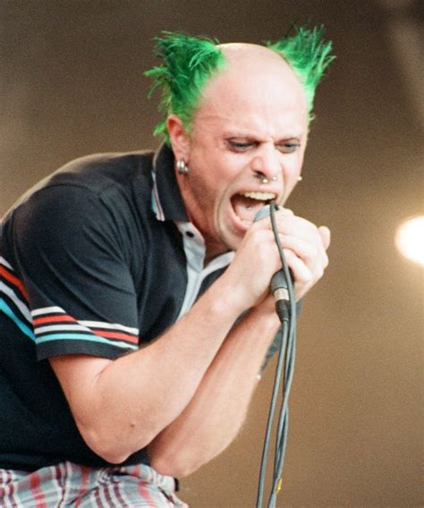 When a beloved artist dies, our first instinct as music fans is usually to dive back into their discographies, to reconnect with the songs and albums of. Fallece a los 49 años Keith Flint de The Prodigy | Ruta Rock