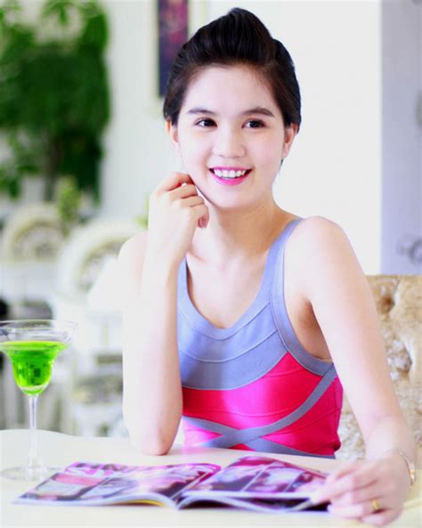Ngoc Trinh Beautiful At Home Sexy Girl Viet Nam Bikini Model 1000