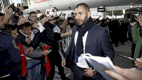 In 1996, he joined olympique lyonnais, and subsequently came through the club's youth academy. Real Madrid: "Players like Benzema have a huge sense of ...