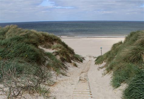 Auf sylt findet ihr tolle ferien an der nordsee urlaub nordsee dänemark strand sylt ferienwohnung strand aquarell sonnenuntergang am strand sylt. Bjerregård | FISHMAPS - Angelführer Dänemark