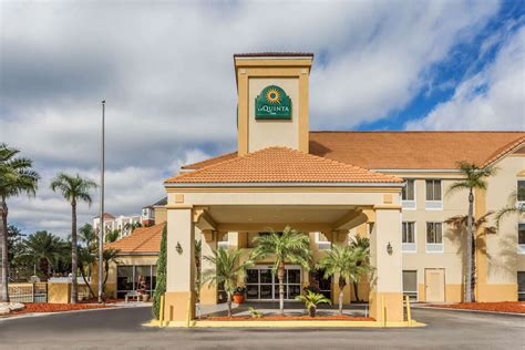La quinta inn san diego will provide you excellent customer service with great amenities in comparison to all hotels and motels in oceanside california. La Quinta Inn Universal Studios Orlando, FL - See Discounts
