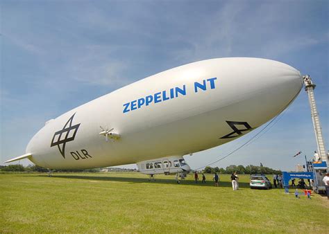 Zeppelin Nt On A Mast Truck Dual Monitor Germany Xxl Dlr Zeppelin