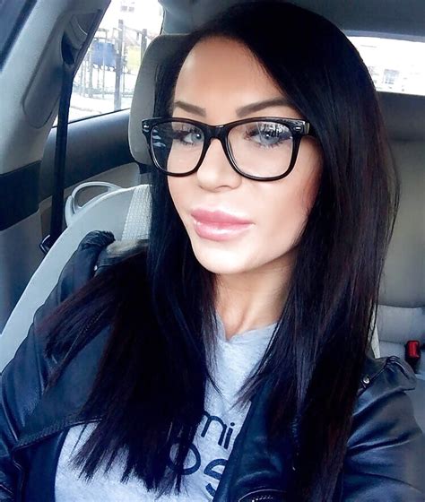 Babes With Glasses Photo 12 17