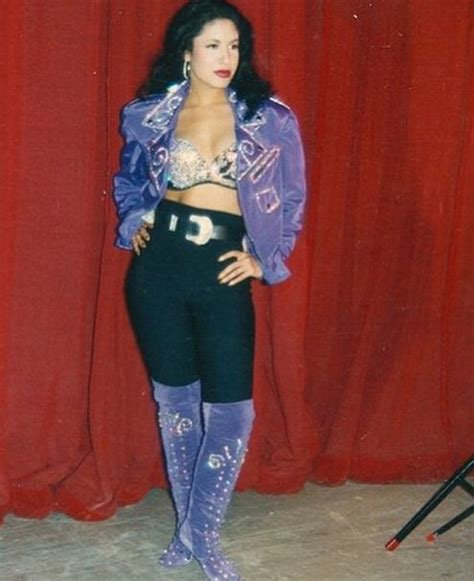 15 Looks De Selena Quintanilla Que Quedaron Grabados En Nuestra Memoria