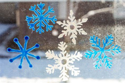 Diy Snowflake Window Clings Snow Flakes Diy Window Clings Snowflakes