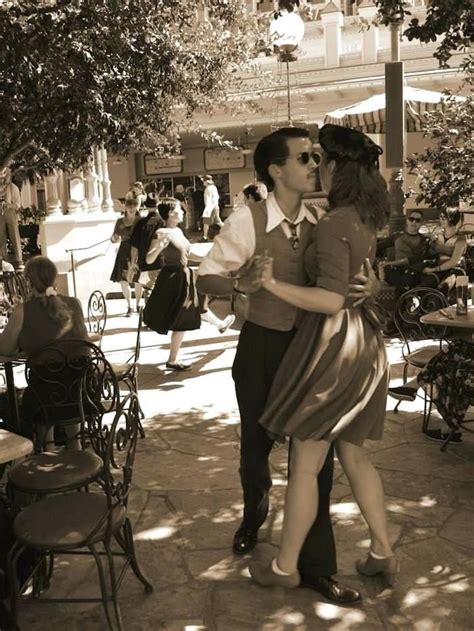 Ouverture du restaurant toute l'année du lundi au vendredi : Épinglé sur Tenues Guinguette