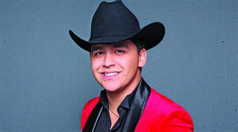 Letras, tablaturas y acordes de guitarra. Christian Nodal, el nuevo dueño del corazón de Belinda ...