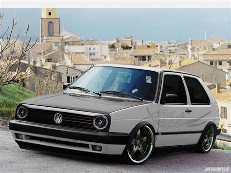 It was volkswagen's highest volume seller from 1983 and ended in (german) production in late 1992, to be replaced by the volkswagen golf mk3. Golf 2