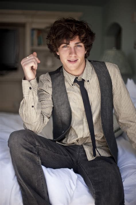 Me discovering the fact that aaron taylor johnson (james) is a year younger than daniel imagine a what if? 53 best Aaron Taylor-Johnson images on Pinterest ...