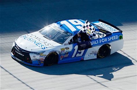NASCAR Notes: Carl Edwards has series best 9.7 average ...
