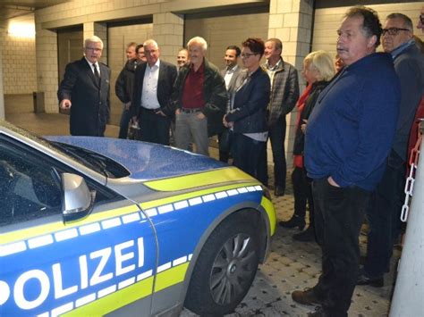 Ein spezialeinsatzkommando (sek) ist eine spezialeinheit der polizei in deutschland. Kreis-SGK besuchte Kreispolizeibehörde in Weidenau ...