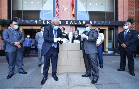 Menteri luar negeri, kementerian luar negeri, aras 3, wisma putra, no. Kementerian Perusahaan Perladangan dan Komoditi - FOTO ...