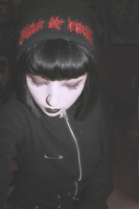 Goth Girl Selfies †