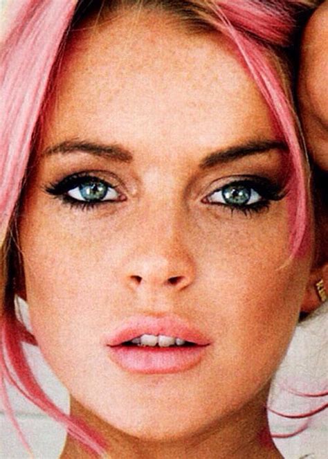 Lindsay Lohan Inspo Beautiful Freckles Beauty Makeup Makeup