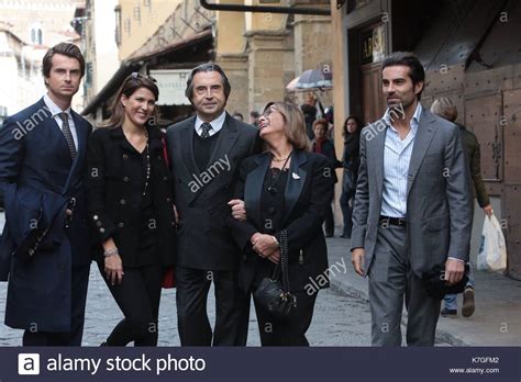 Detiene e gestisce i diritti di immagine e di. Domenico Muti, Chiara Muti, Riccardo Muti, Cristina ...