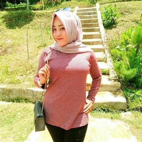 Nadia Putri Di Instagram Cekreek 📷 Fashion Hijab Prom Dress
