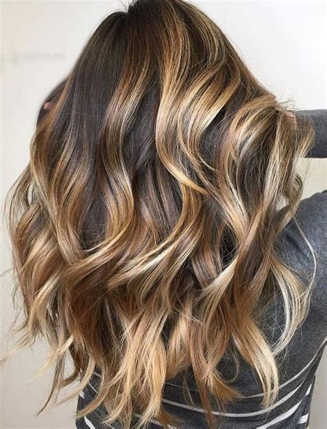 Now we will try to figure out which summer women's hairstyles summer hairstyles for medium hair medium length is universal and there are practically no problems with it. 45 Amazing Summer Hair Colors For Brunettes 2019 | Summer ...