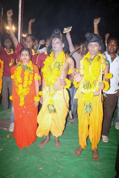 Pankaj singh tiwari on wn network delivers the latest videos and editable pages for news. Dussehra: Ramlila staged in Lucknow, Chandigarh - | Photo4 ...