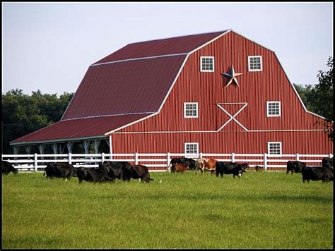 Pin By Lori Dorrington On Favorite Placesspaces American Barn Farm