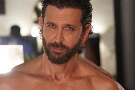 Hrithik Roshan Photos Hd Latest Images Pictures Stills Of Hrithik Roshan Filmibeat