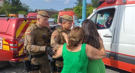 Criminoso Invade Creche E Mata Quatro Crian As Em Santa Catarina Portal Az