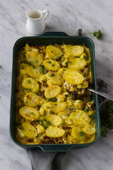 Vegetarische bloemkool-kerrie schotel
