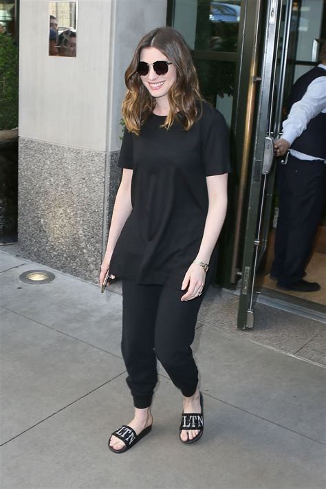 Anne Hathaway Out In New York 05242018 Hawtcelebs