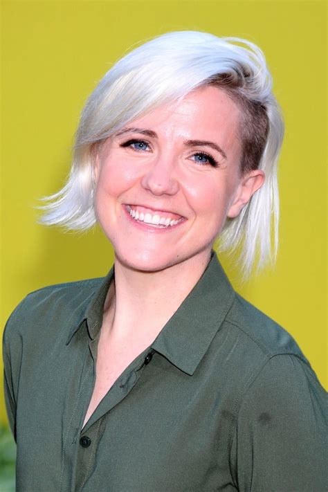 Hannah Hart Ethnicity Of Celebs What Nationality Ancestry Race