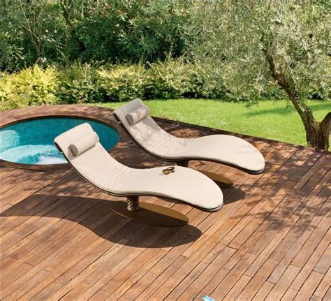 Ultra Modern Pool Lounge Chairs To Turn Your Backyard Into Retreat