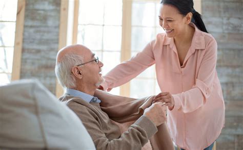 What Do Caregivers Do For The Elderly Home Help For Seniors Senior Home Care Helping Seniors