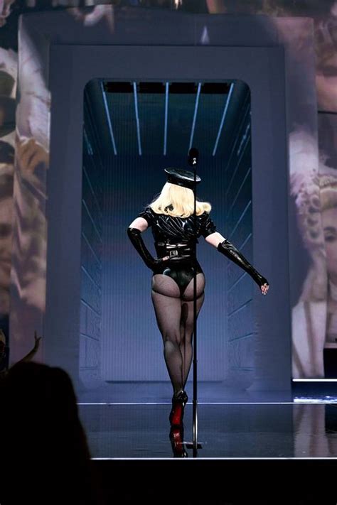 See The Best Reactions To Madonnas Butt On Twitter