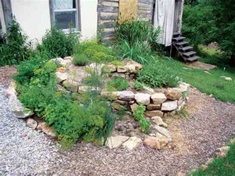 Build A Versatile Spiral Herb Garden Organic Gardening