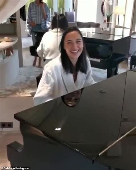 From Hollywood To The Keys Gal Gadots Impressive Piano Skills Shown Off In A Relaxed White