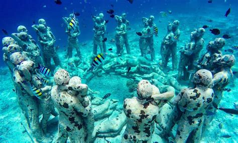 estatuas submarinas de gili meno