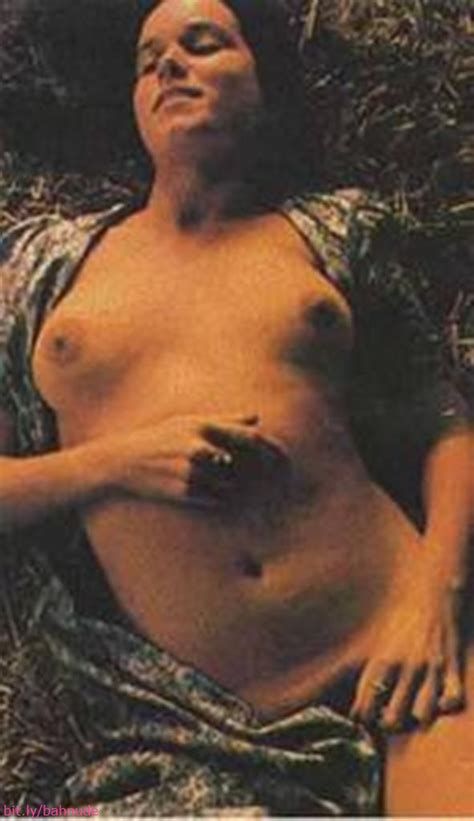 Barbara Hershey Nude She Loves To Show Her Bush Pics