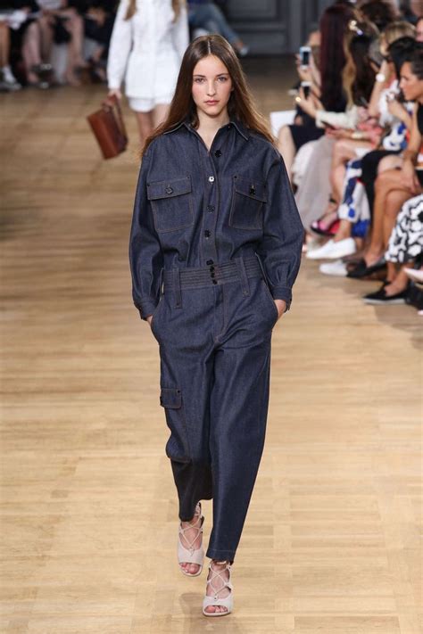 We literally have thousands of great products in all. Chloé | Idées de mode, Styliste modeliste, Vêtements de ...