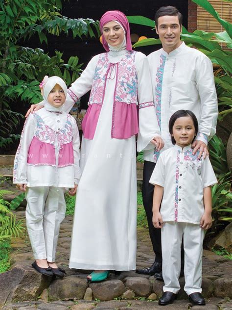 Model Baju Keluarga Seragam Batik Keluarga 60 Model Tips Dan Harga