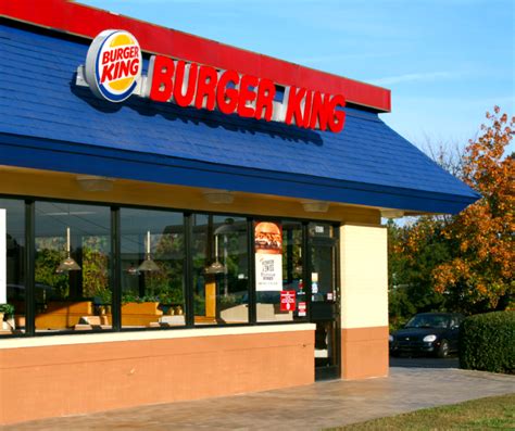 Burger king (bk) is an american multinational chain of hamburger fast food restaurants. Waste-Free Whoppers? Burger King is testing reusable ...