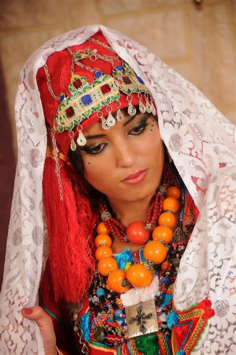 morocco berber women women traditional outfits