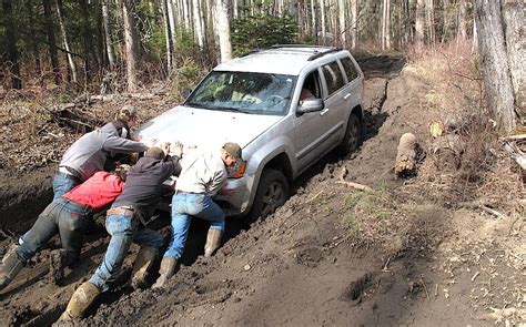 4 Ways To Pull A Truck From The Mud The Allstate Blog Stuck In The