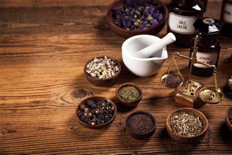 5 examples of alternative medicine | Ming Yi Tang