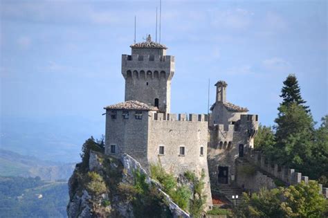 Cesta Tower Città Di San Marino
